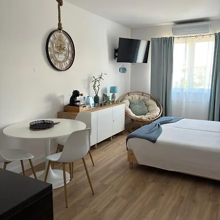 Glove Ii Apartment *